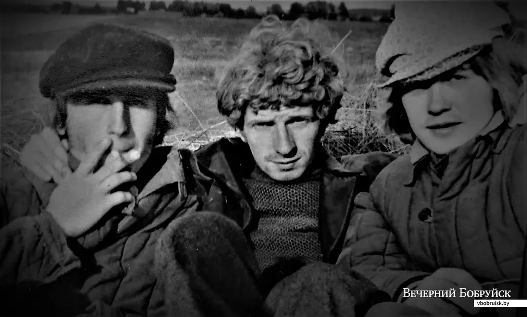 Студенты ММИ на картошке. Середина 1970-х.
