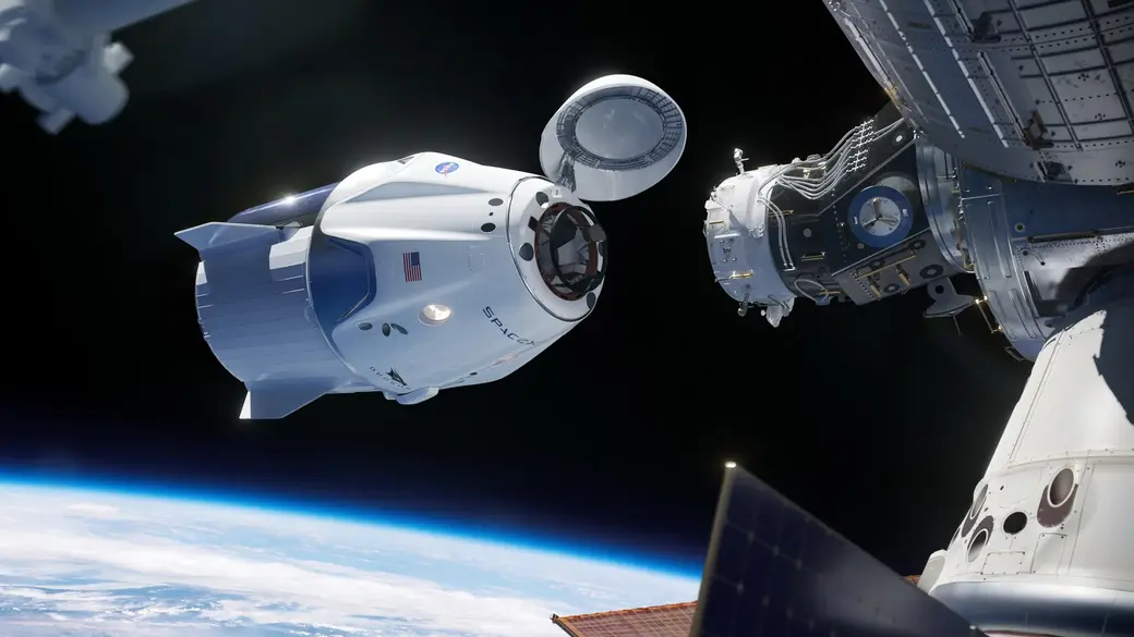 5 июня Dragon привез на МКС 3,3 тонны продовольствия и оборудование.