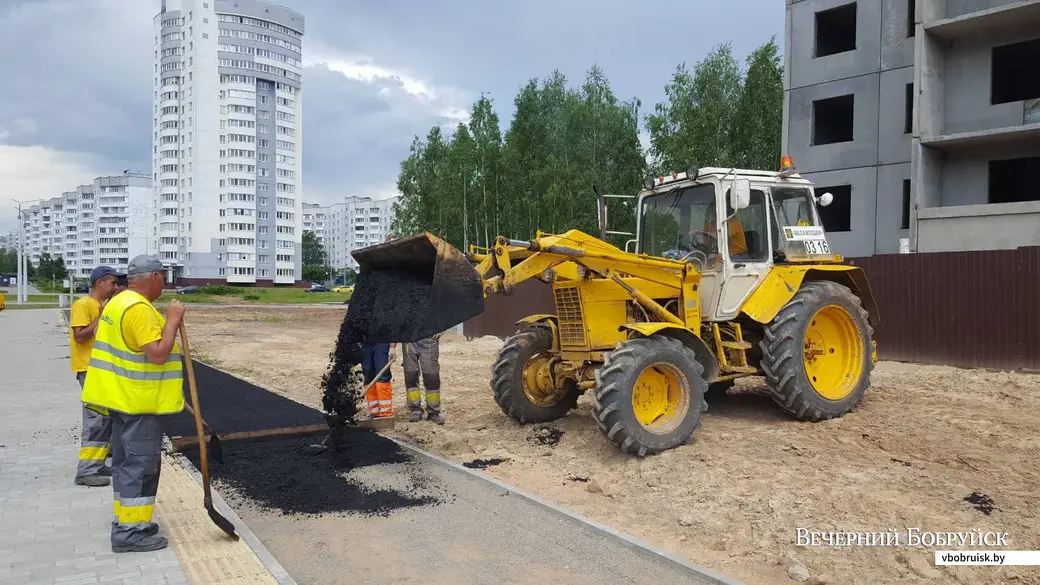 Новый участок проспекта Строителей в 5 микрорайоне почти готов. 9 июня 2021 год.