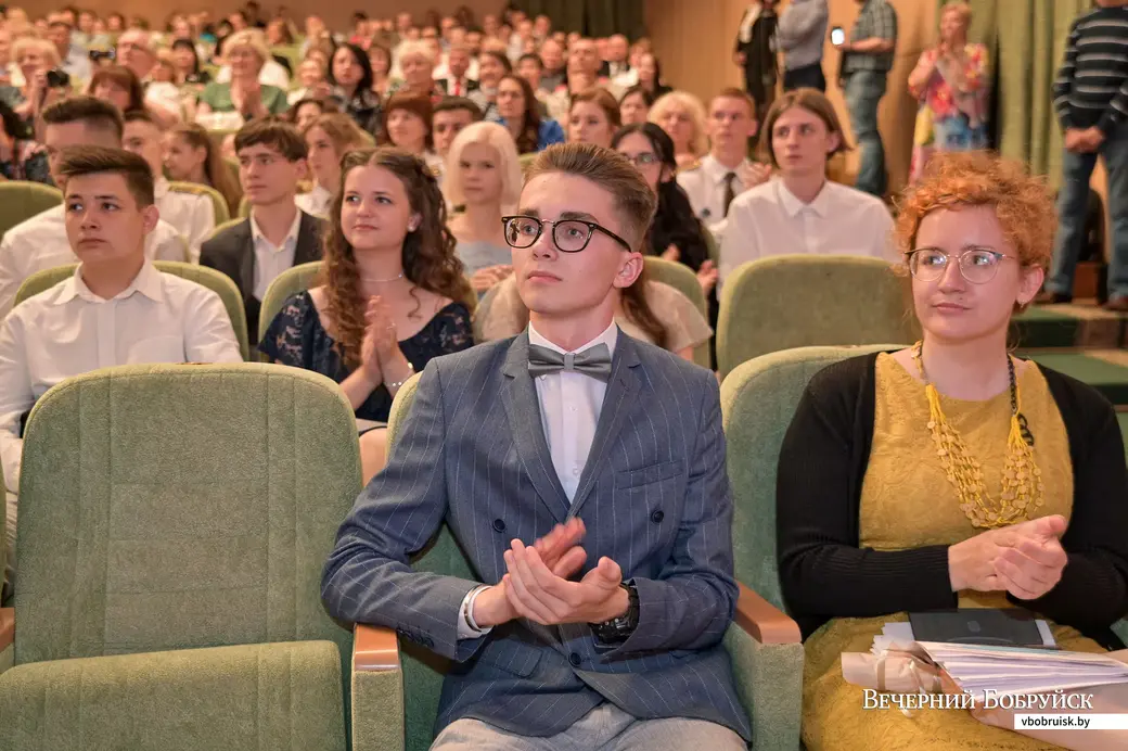 10.06.2021. Бобруйск. Вручение аттестатов зрелости выпускникам средней школы №27