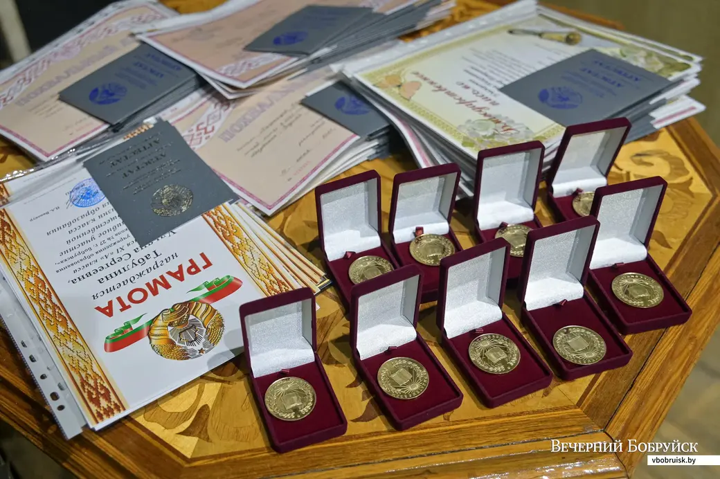 10.06.2021. Бобруйск. Вручение аттестатов зрелости выпускникам средней школы №27