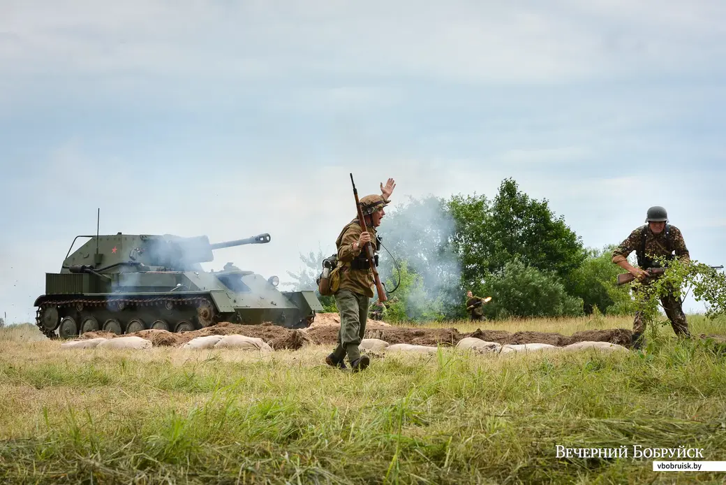 27.06.2021. Бобруйский район. Слет военно-исторических клубов «Бобруйский котел» и реконструкция захвата и удержания переправы и плацдарма на западном берегу Березины