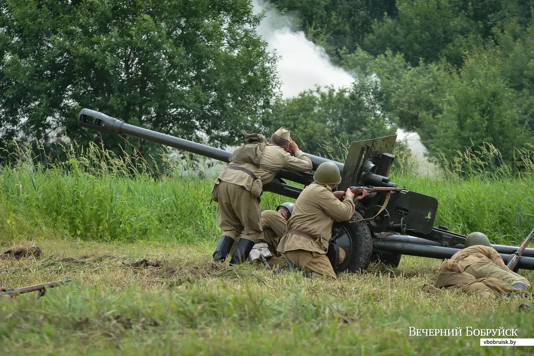 27.06.2021. Бобруйский район. Слет военно-исторических клубов «Бобруйский котел» и реконструкция захвата и удержания переправы и плацдарма на западном берегу Березины