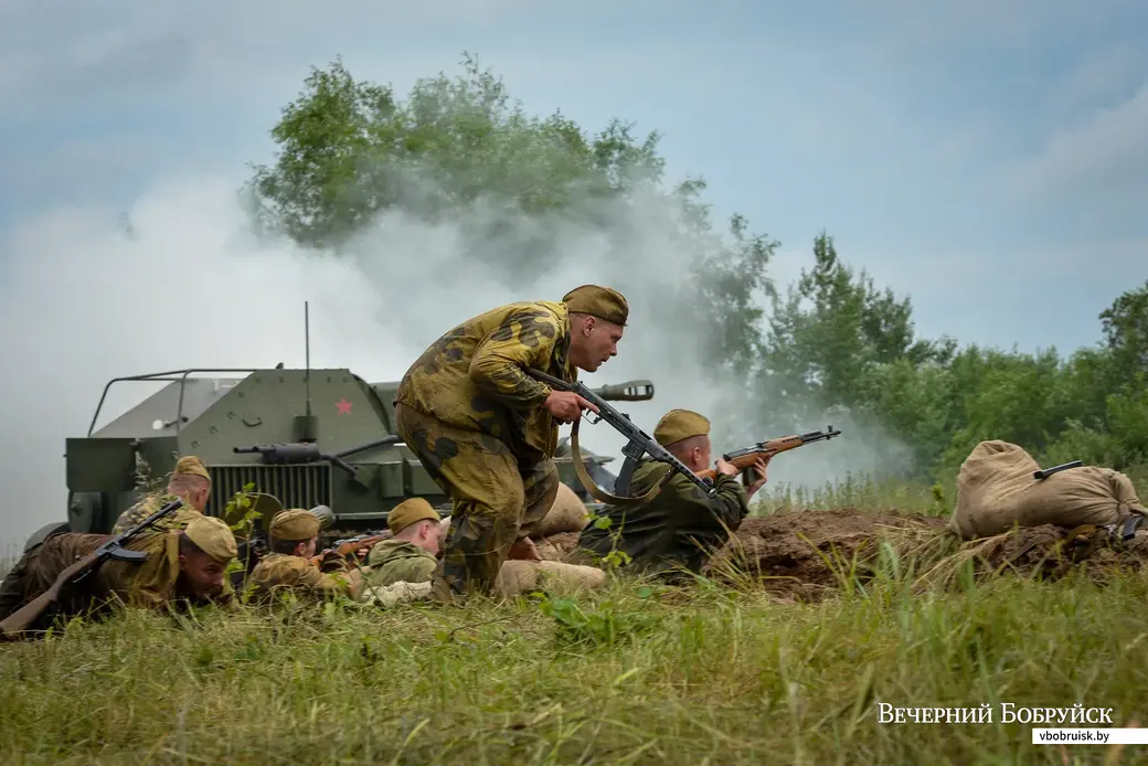 27.06.2021. Бобруйский район. Слет военно-исторических клубов «Бобруйский котел» и реконструкция захвата и удержания переправы и плацдарма на западном берегу Березины