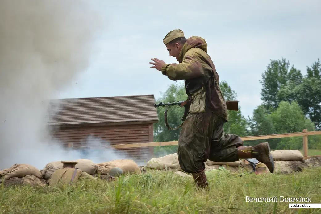 27.06.2021. Бобруйский район. Слет военно-исторических клубов «Бобруйский котел» и реконструкция захвата и удержания переправы и плацдарма на западном берегу Березины