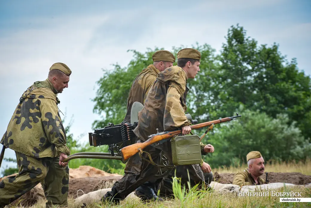 27.06.2021. Бобруйский район. Слет военно-исторических клубов «Бобруйский котел» и реконструкция захвата и удержания переправы и плацдарма на западном берегу Березины