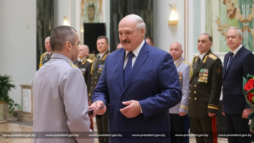 8 июля 2021 года. Церемония чествования выпускников высших военных учебных заведений и высшего офицерского состава во Дворце Независимости.