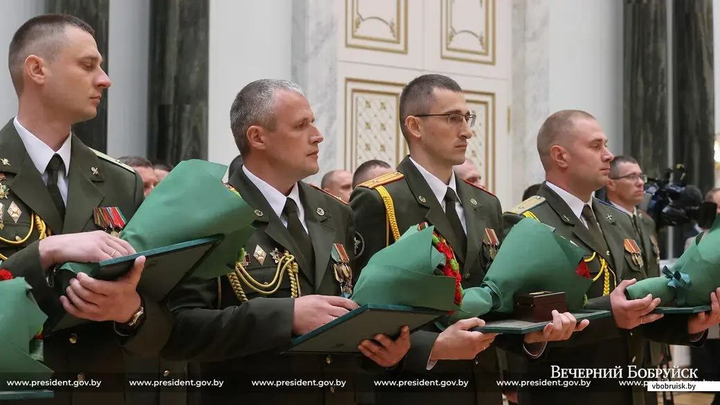 8 июля 2021 года. Церемония чествования выпускников высших военных учебных заведений и высшего офицерского состава во Дворце Независимости.