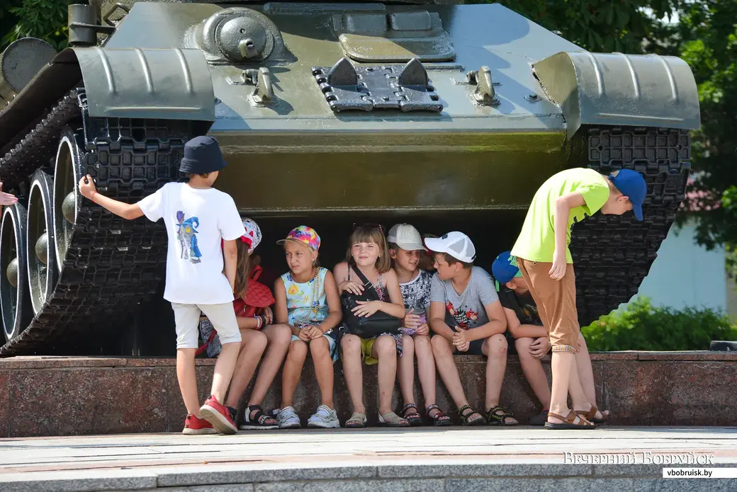 14.07.2021. Бобруйск. Жаркий июльский день в Бобруйске. Центральный рынок, улица Социалистическая