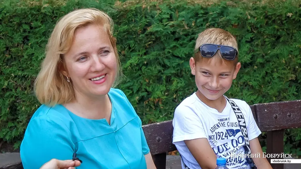 Оксана, Артем.