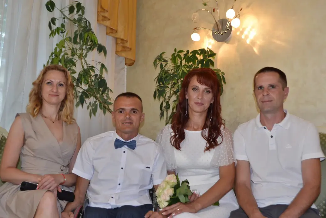 Молодожены Наталья Никитина и Константин Должецкий и свидетели на свадьбе Надежда Шамедько и Сергей Мишур.