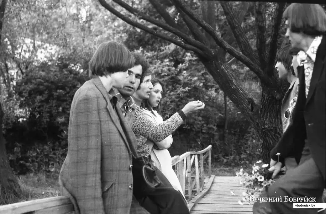 «И девушку прикрыть своим пиджаком». 1976 год.