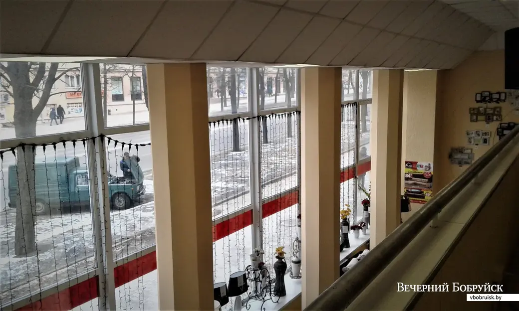Вид со второго этажа кафе, 2019 год.