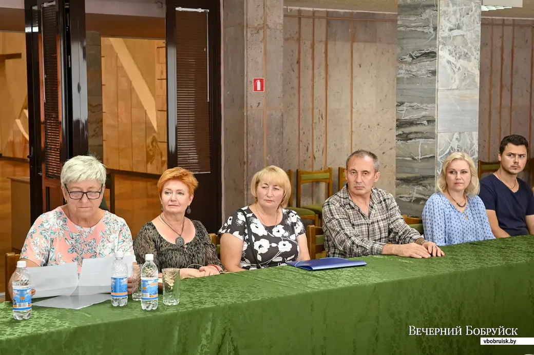 05.08.2021. Бобруйск. Встреча ремесленников с начальником отдела культуры Вадимом Щербичем