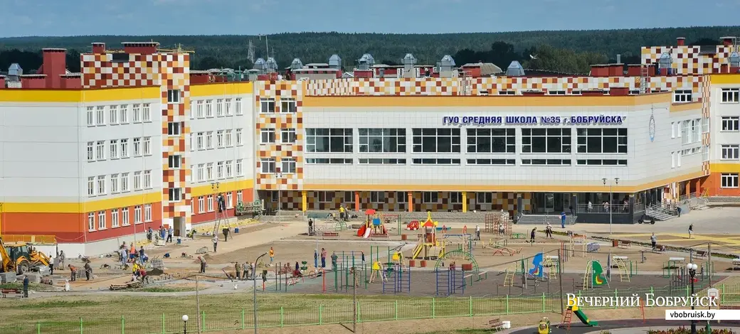 23.08.2021. Бобруйск. Строительство средней школы №35. Фото Александра ЧУГУЕВА