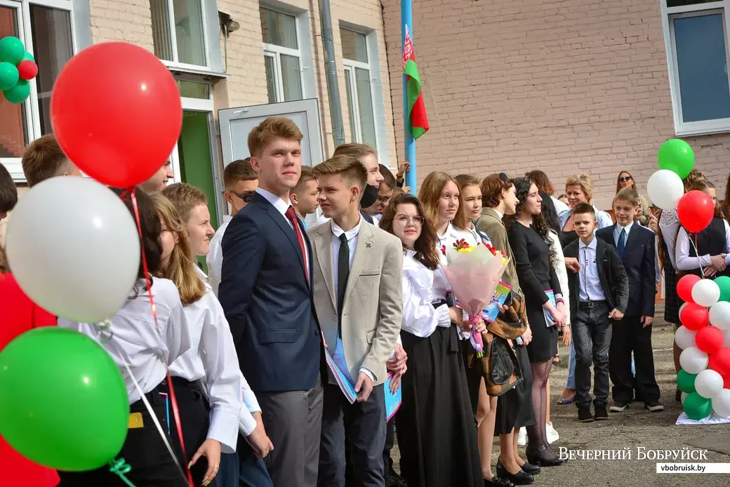 01.09.2021. Бобруйск. День знаний 1 сентября в гимназии №3 г.Бобруйска