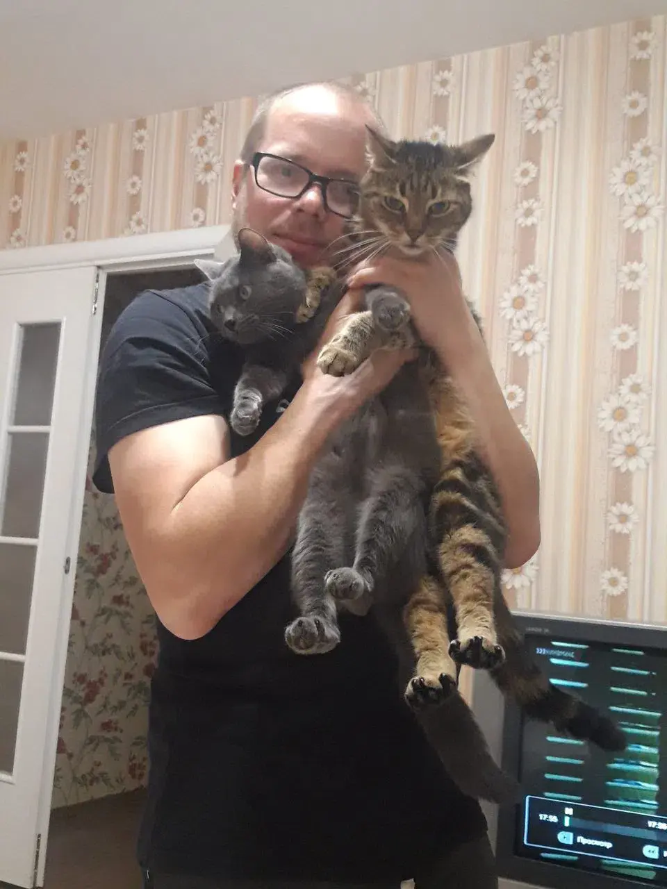 Муж Светланы с Брунгильдой и Майонезом.