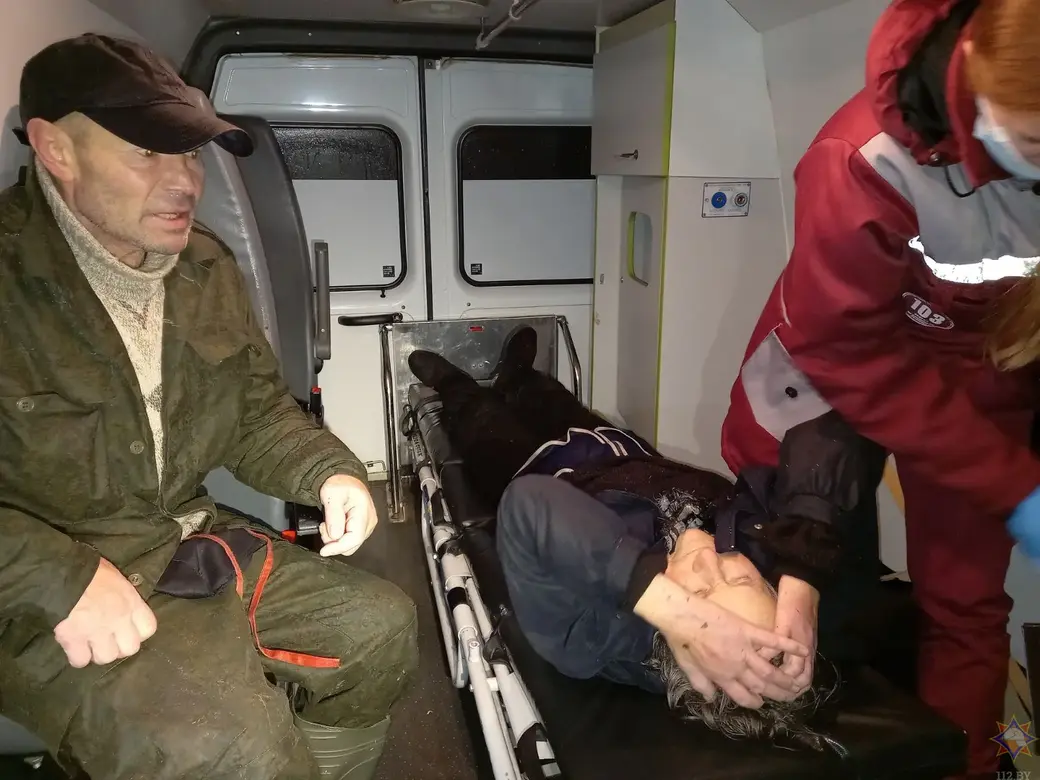Вблизи деревни Станция Друть Белыничского района заблудилось 2 человека, мать и сын. Пострадавшие госпитализированы в больницу с диагнозом «общее переохлаждение».