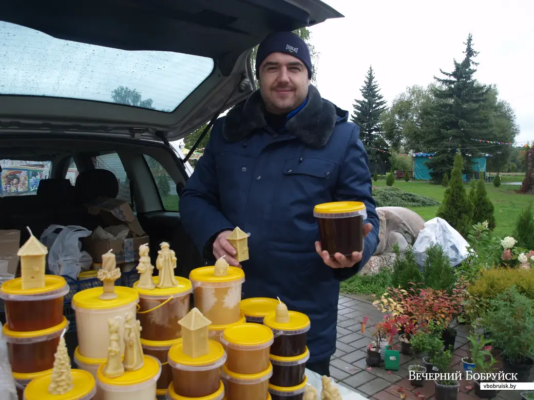 25.09.2021 г. Сельскохозяйственная ярмарка в Могилеве у парка аттракционов.