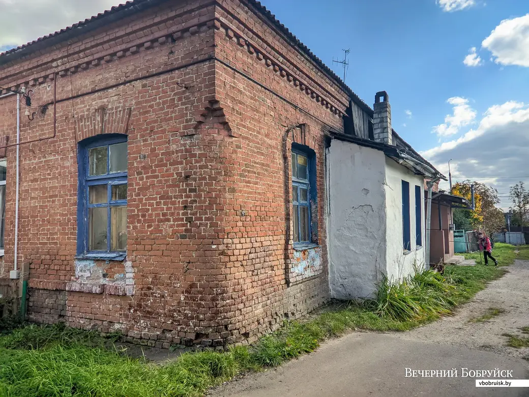 Дом №62 на улице Бахарова