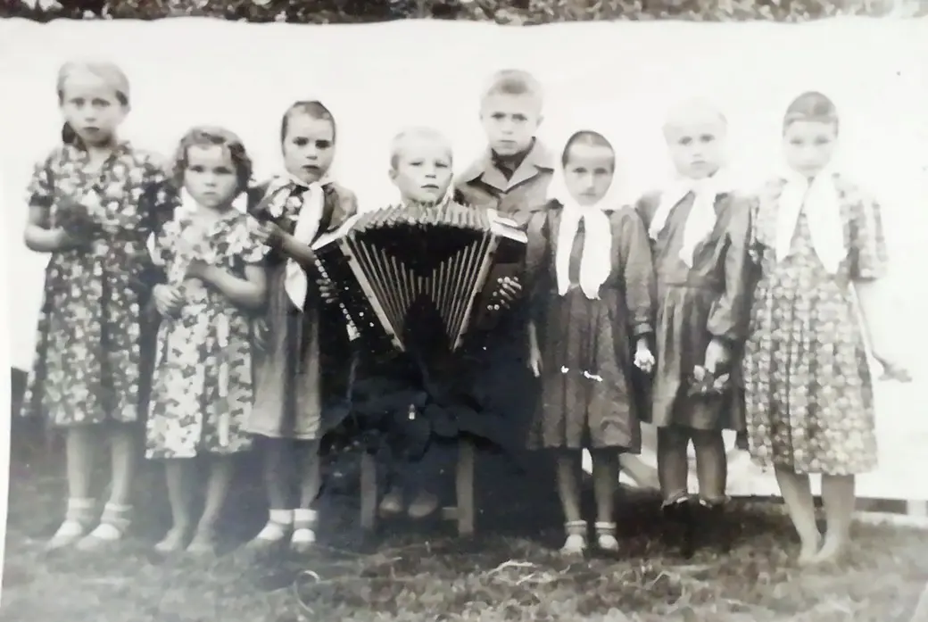 Деревенские дети начала 1960-х.