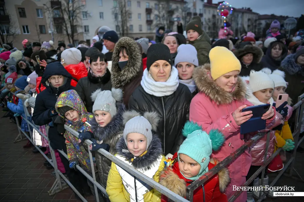 18.12.2021. Бобруйск. Церемония зажжения елочных огней на главной елке на площади имени В.И.Ленина