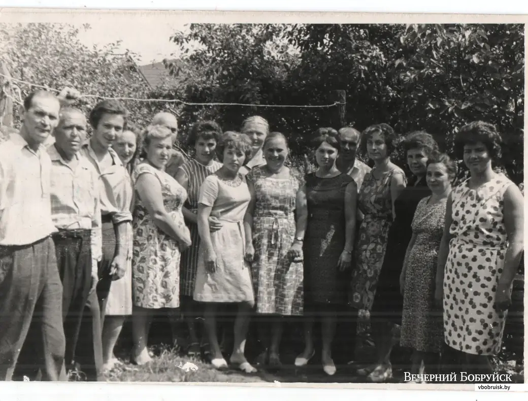 Соседи в день 50-тилетия Марии Печуренко, 23.07.1967