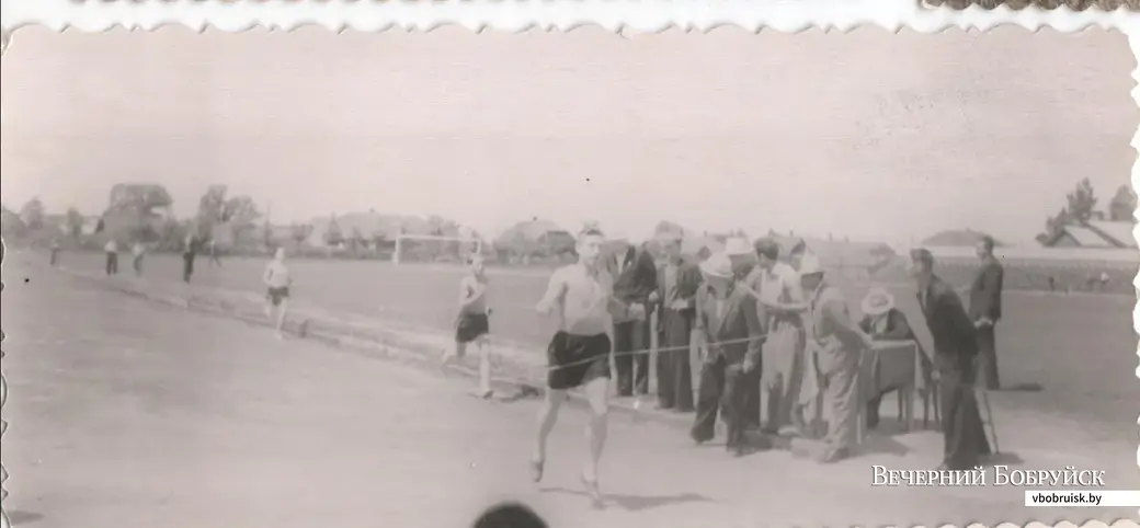 Первые республиканские соревнования планеристов в Бобруйске, 1958 год (многоборье: стрельба, бег 100 м, рулежка и подлеты)