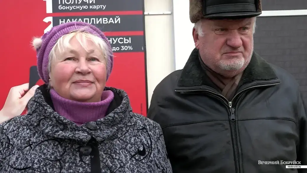 Владимир и Галина Савельевы, супруги – участники нашего уличного опроса.
