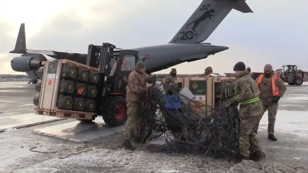 Британские военные самолеты в течение этой недели доставили на Украину около 2 тысяч единиц ПТРК.