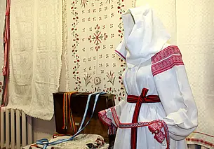 Выставка самотканых скатертей в этнографическом музее Могилева