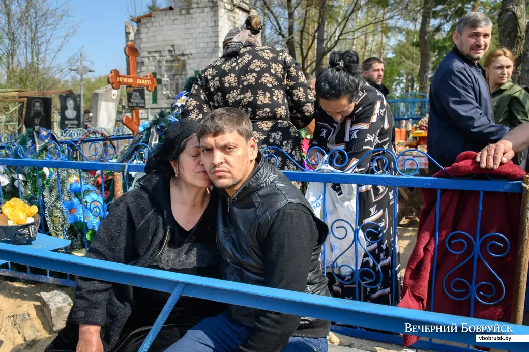 03.05.2022. Бобруйск. Радуница на кладбище в деревне Зеленка-2 (ул. Керамичная)