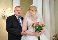 «Пришел в гости к будущему тестю, увидел его дочь, подумал: симпатичная». Свадебная пара недели
