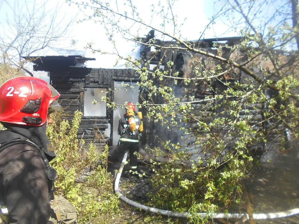 Пожар по переулку Парижской Коммуны в Бобруйске.