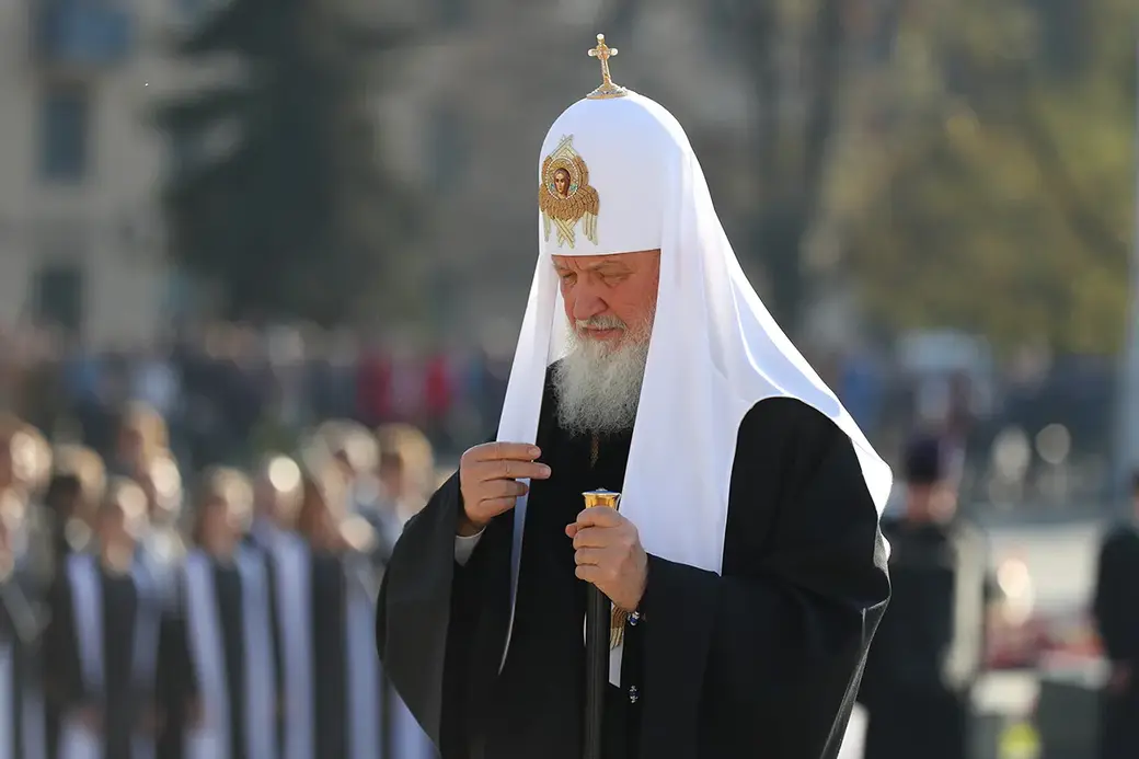 Минск, 4 июня 2022 года. Площадь Победы. Глава русской православной церкви возложил венок в память о погибших в годы Великой Отечественной войны.