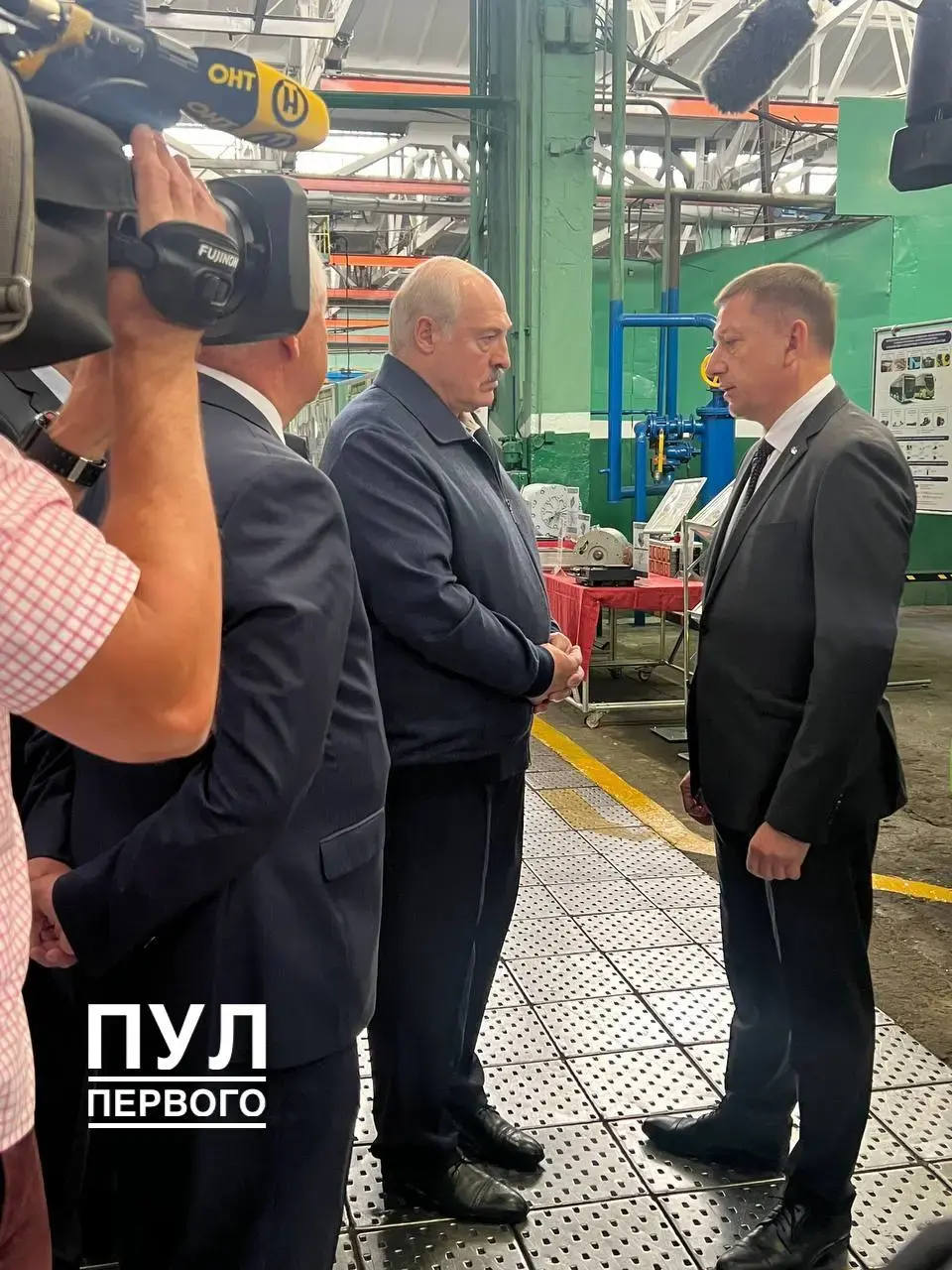 17 июня 2022 года. Александр Лукашенко на «Бобруйскагромаш».