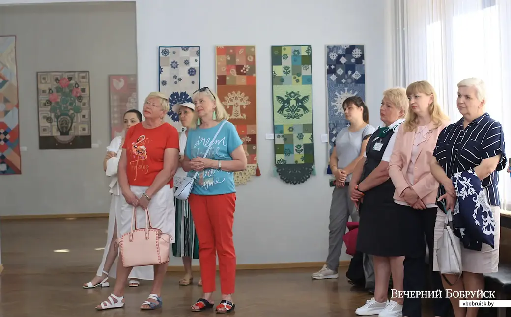 23 июня 2022 года. Открытие выставки «ТекСтильный Букет» в выставочном зале Бобруйского художественного музея.