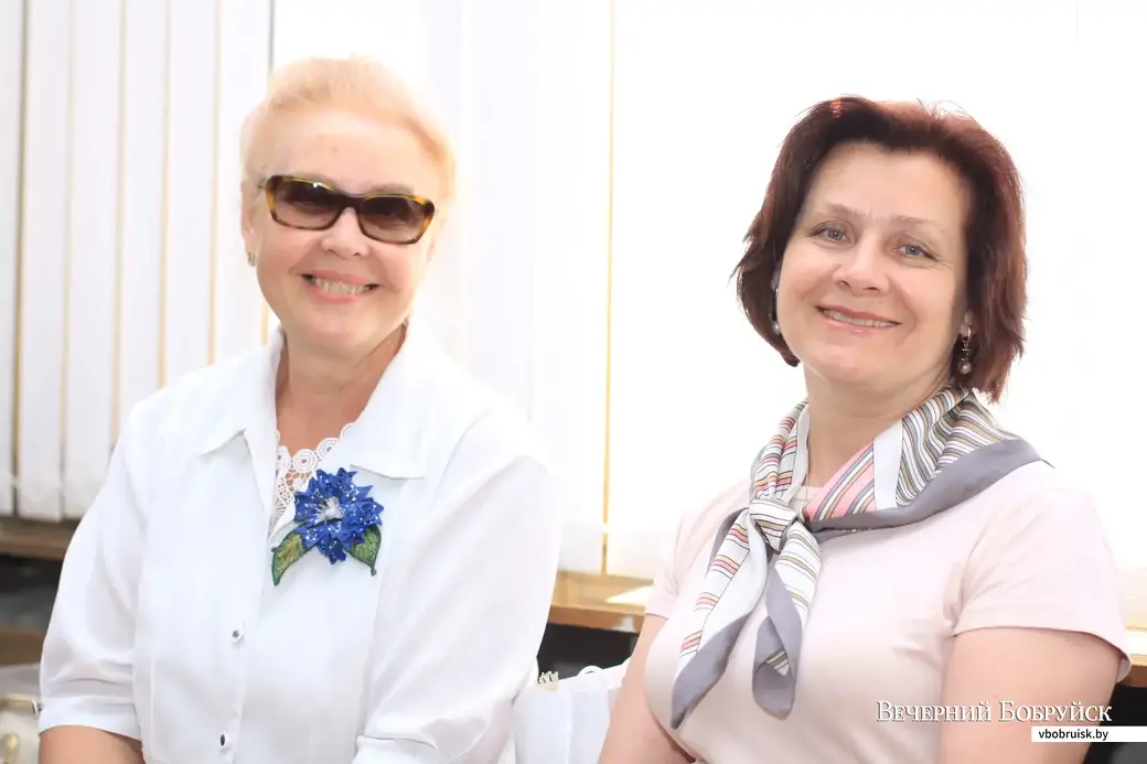 23 июня 2022 года. Открытие выставки «ТекСтильный Букет» в выставочном зале Бобруйского художественного музея. Татьяна Кузнецова и Наталья Гагарина.