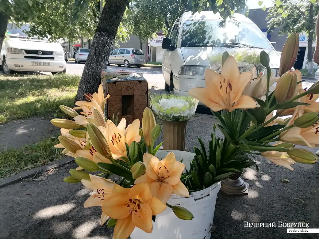 1.07.2022. Мини-рынок по ул. Орджоникидзе.