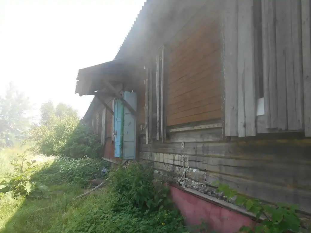 30.06.22г. В Бобруйске горел барак на улице Сакко. Фото: Бобруйский ГРОЧС