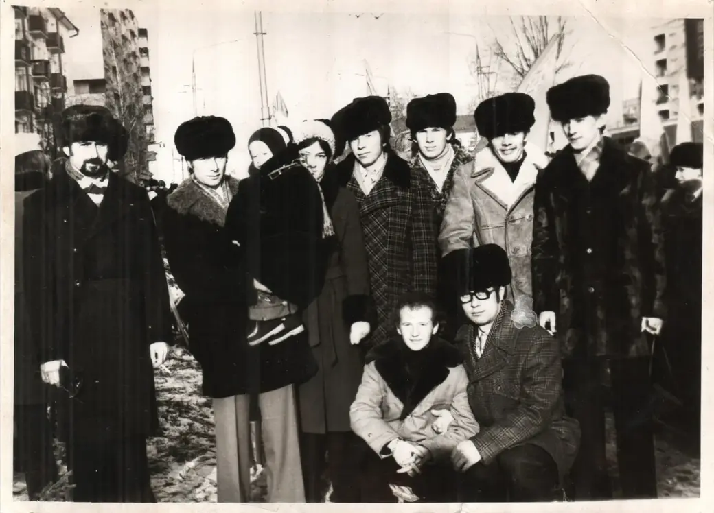 1970-е, Бобруйск. Работники участка КИП ЗМШ. Крайний слева – Александр Рагинский.