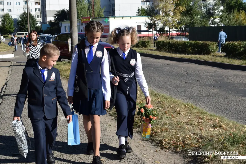 01.09.2022. День знаний на бульваре Приберезинском.