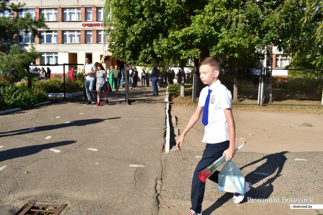 01.09.2022. День знаний на бульваре Приберезинском.