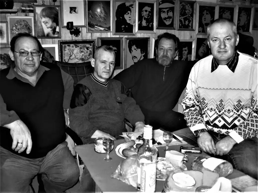 Хохлов, Максименко, Кутузов, Метельский: Леннон forever! Могилев, Папенка, 2006 год.
