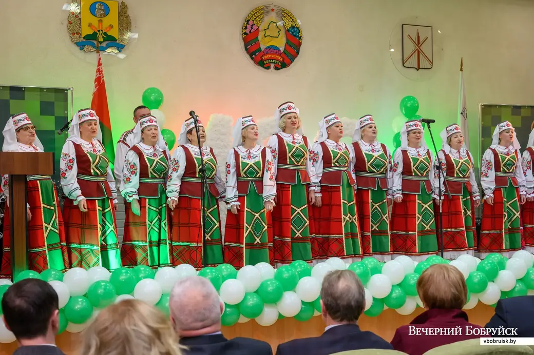 09.12.2022. Бобруйск. Праздничный концерт к 100-летию ОАО «АСБ Беларусбанк» в ЦБУ №703 г.Бобруйска