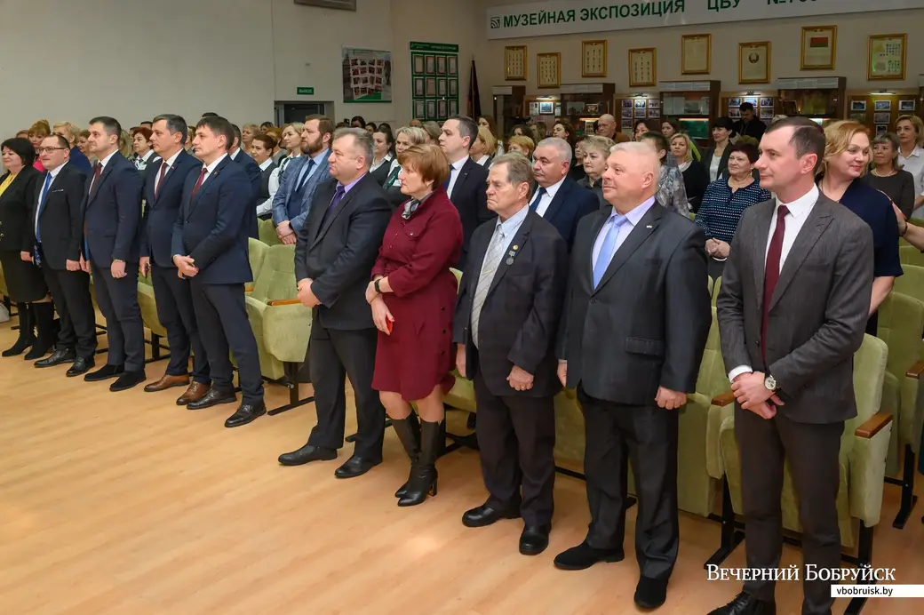 09.12.2022. Бобруйск. Праздничный концерт к 100-летию ОАО «АСБ Беларусбанк» в ЦБУ №703 г.Бобруйска