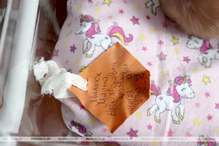 С именем долгожданного первенца родители еще не определись.
