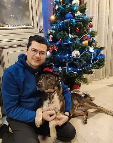 Егор Слязь со своей любимицей Мэри.