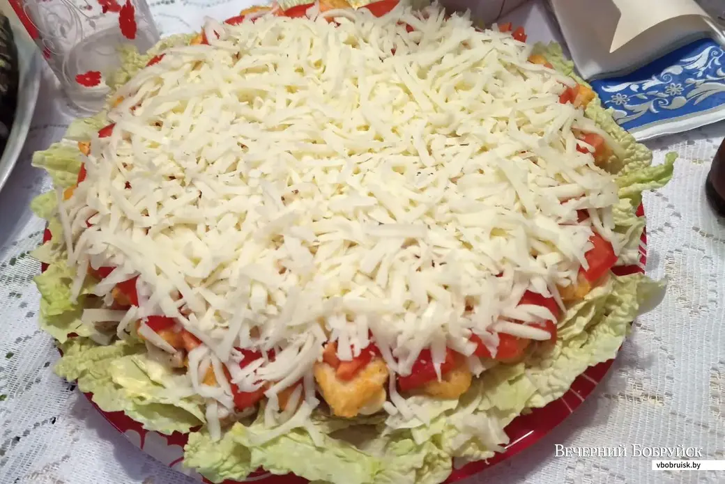 Салат «Цезарь».
