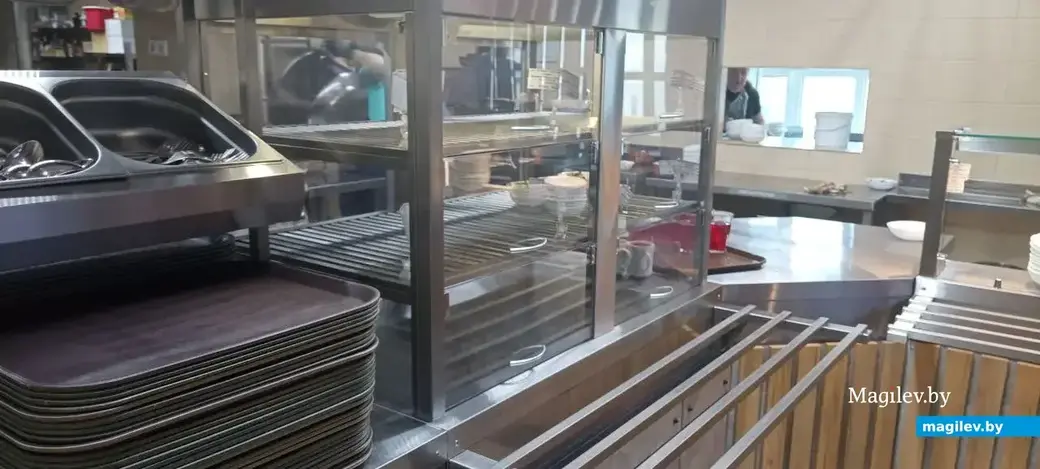 Традиционные подносы...